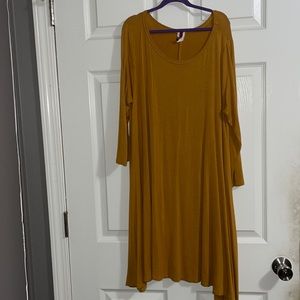 Long/mid sleeve mustard yellow dress. Size large. Worn a few times.